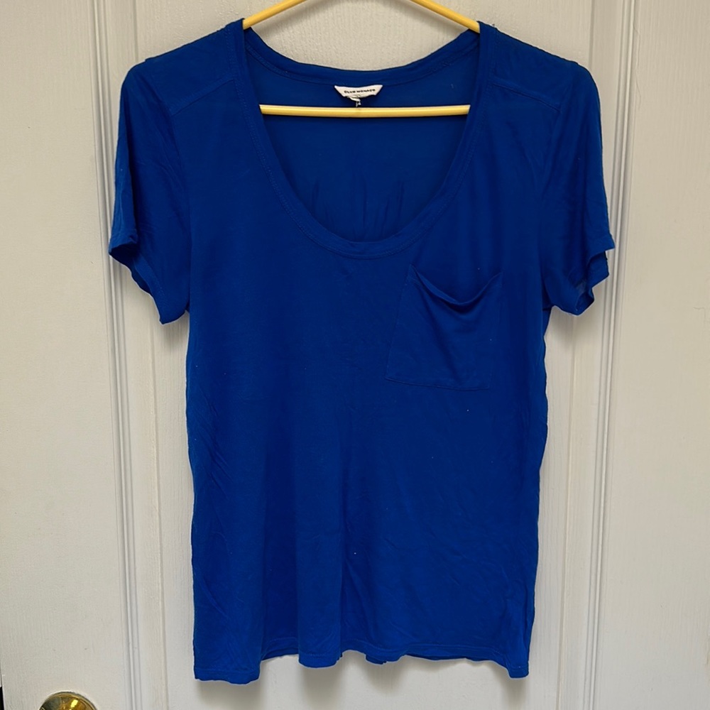 Club Monaco pocket scoop neck draped tee